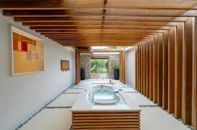 Pool Master Suite