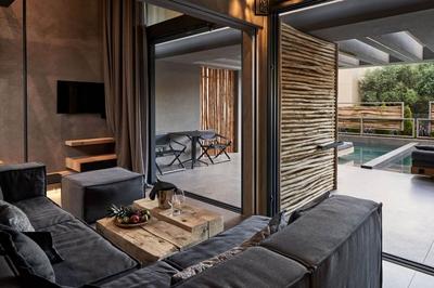 Signature Suite with Two Pools