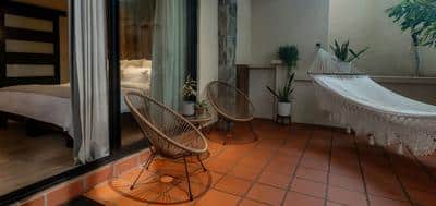 La Marea Oceanview Cabaña