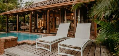 Casa OM Infinity Pool Oceanfront Suite