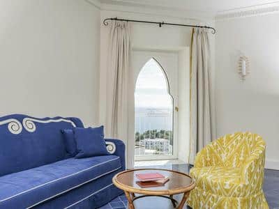 Lighthouse Suite