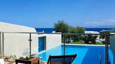 Superior Room with Individual Pool