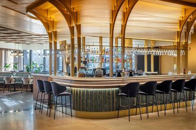 The Lounge Bar & Restaurant