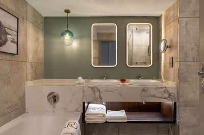 Guest Room Bathroom