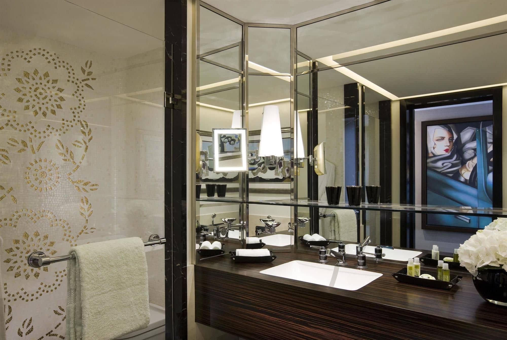 Prince De Galles, A Luxury Collection Hotel, Paris