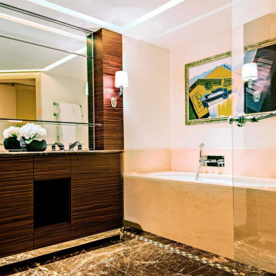 Macassar Suite
