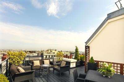 Suite Lalique