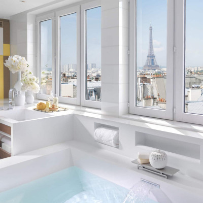 Mandarin Penthouse Suite