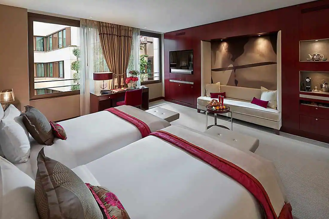 Twin Bed Deluxe Room