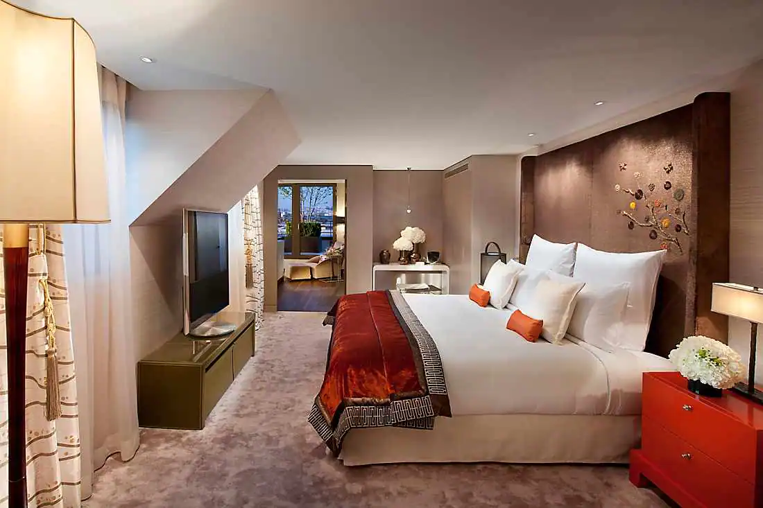 Oriental Penthouse Suite