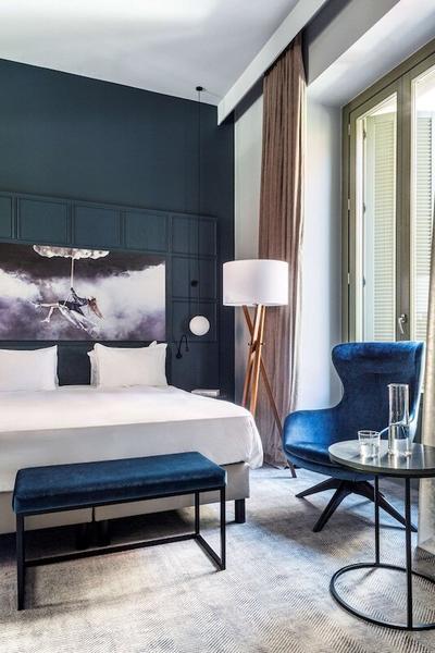 Junior Suite with Balcony - Square View