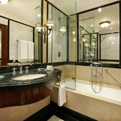 Hotel Grande Bretagne, A Luxury Collection Hotel image