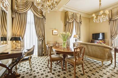 Grand Deluxe Suite