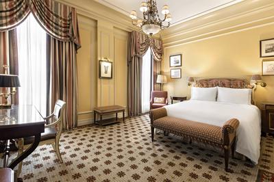 Deluxe Butler Floor