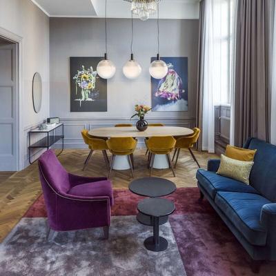 Sea Salon Suite