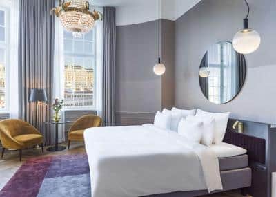 Sea Salon Suite