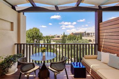 Deluxe Room - Garden View