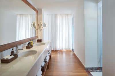 Grand Villa