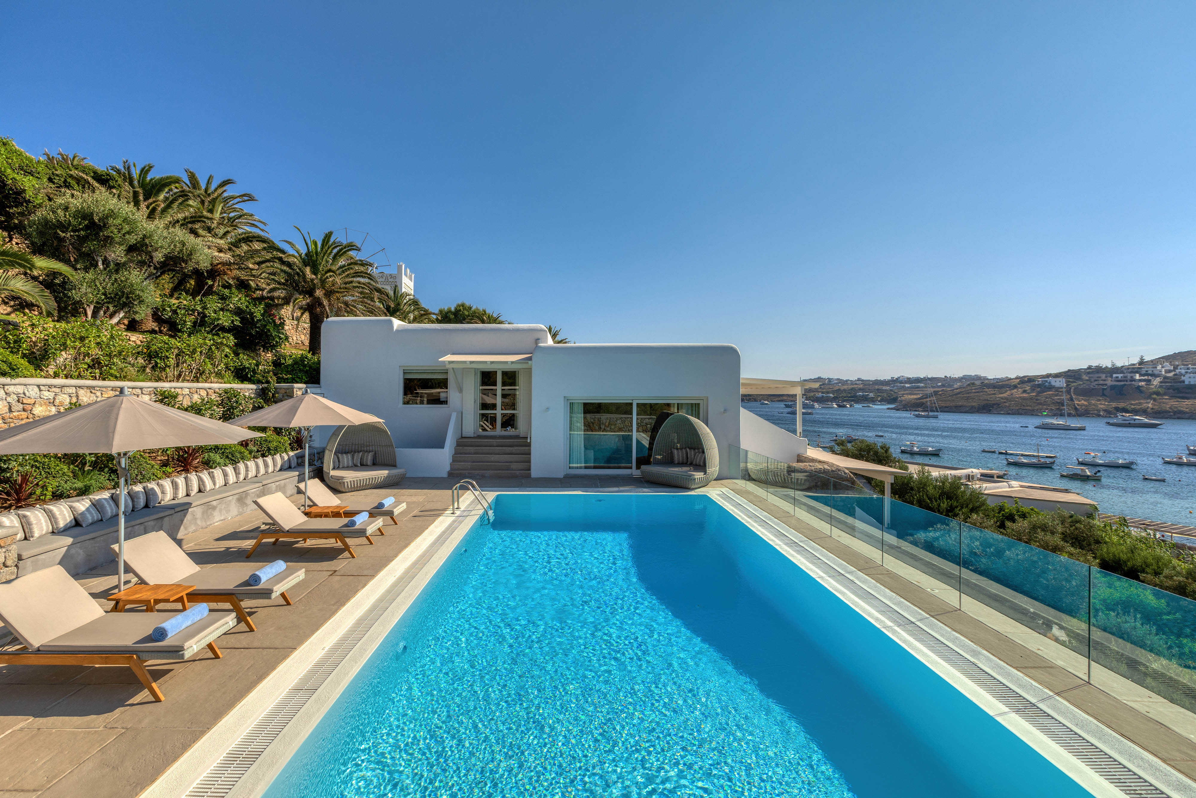 Villa Turquoise - 5 Bedrooms
