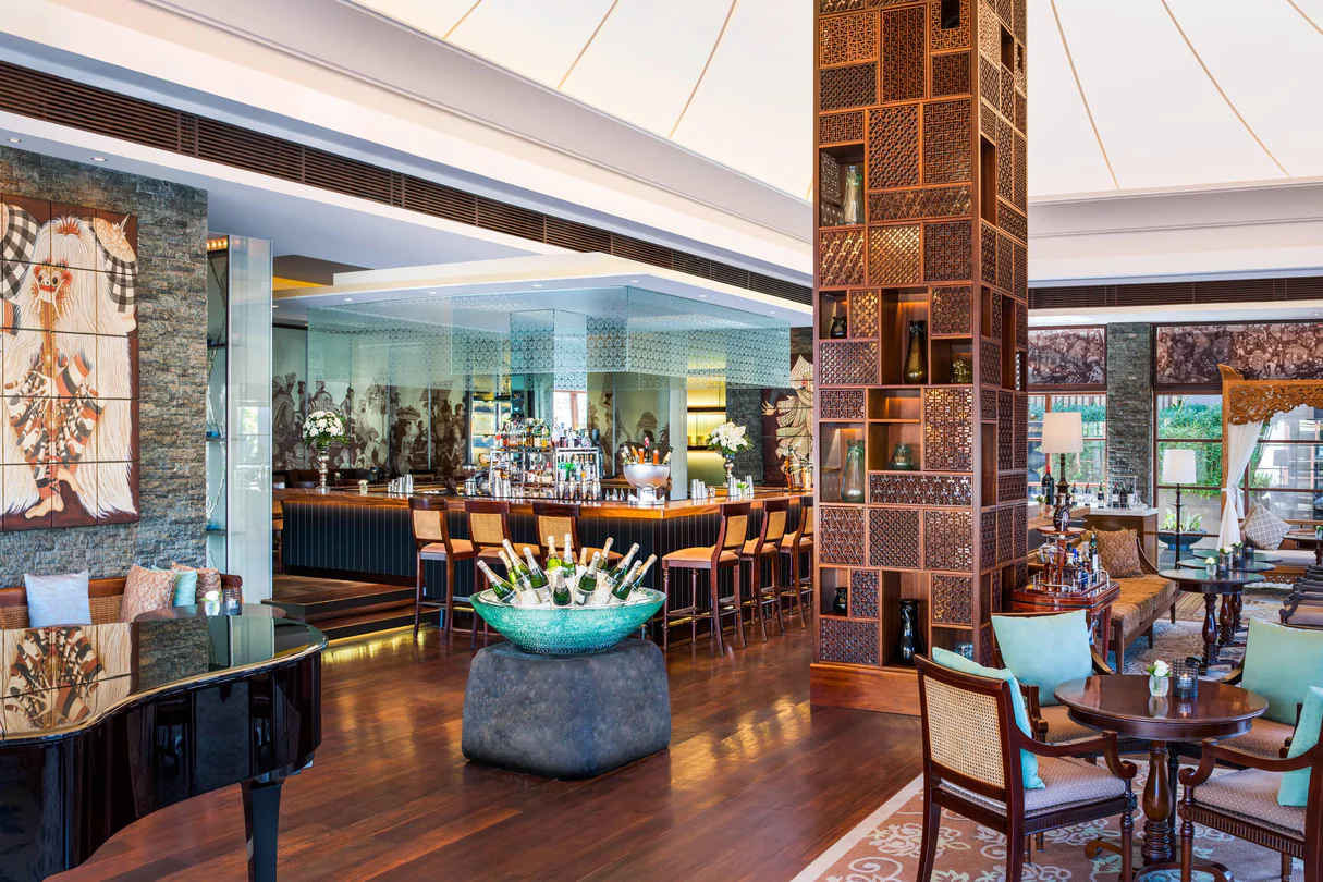 King Cole Bar