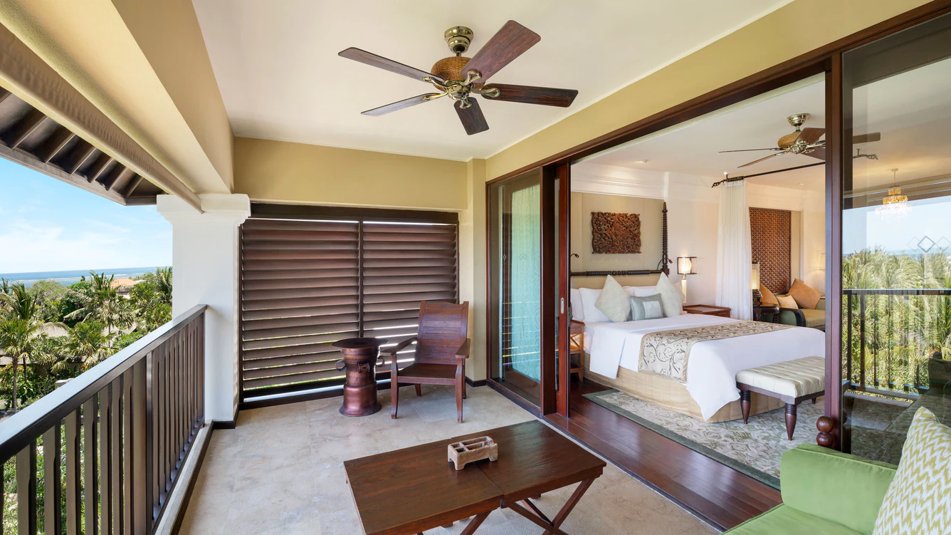St Regis Suite, 1 Bedroom Suite, 1 King, Ocean View
