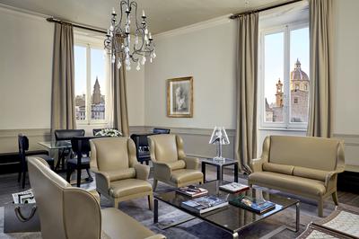 Bottega Veneta Suite, Arno River View