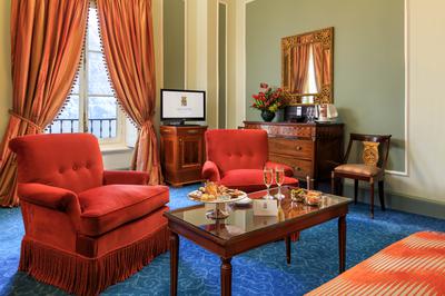 1-Bedroom Suite