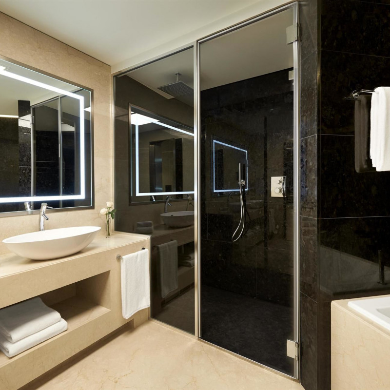 Excelsior Hotel Gallia, A Luxury Collection Hotel, Milan image