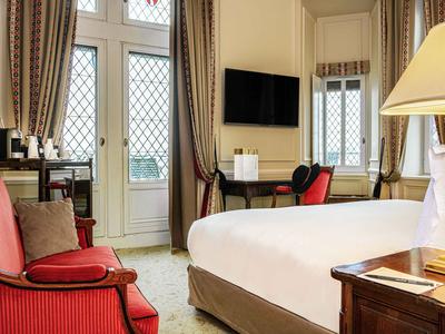 Deluxe Suite with Terrace