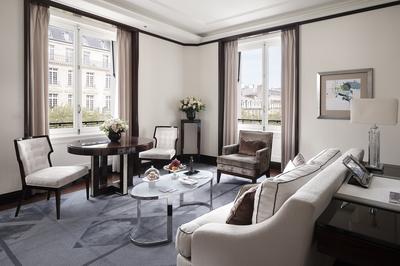 Grand Premier Suite