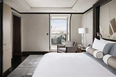 Rooftop Eiffel Suite