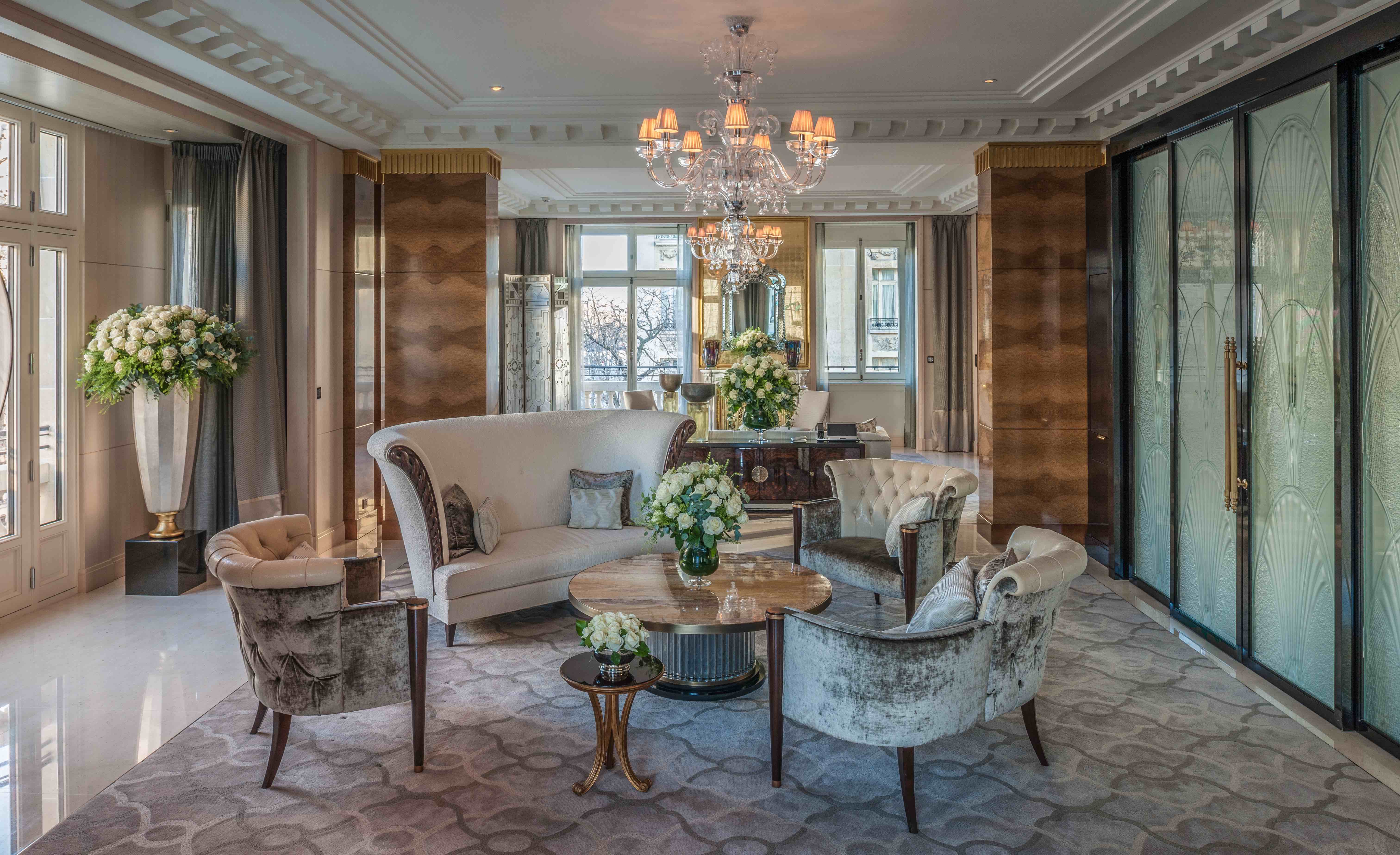 Peninsula Suite
