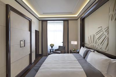 Grand Premier Room