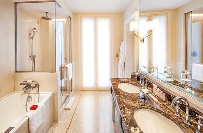 Parigi Junior Suite