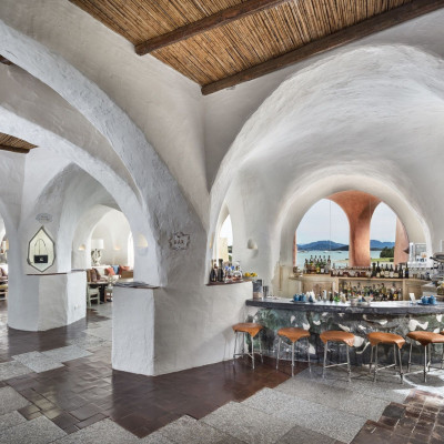 Lobby Bar
