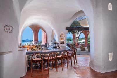 Lobby Bar