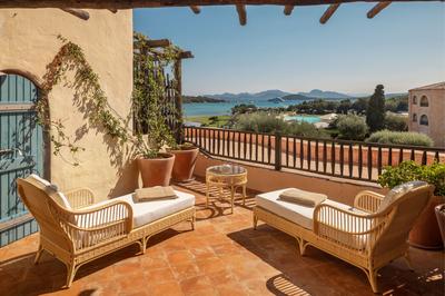 Contemporary Luxury Suite