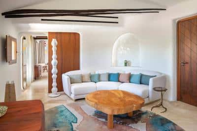 Contemporary Deluxe Suite