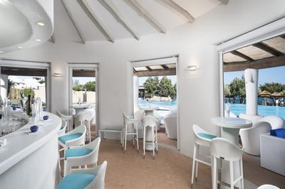 Pool Bar