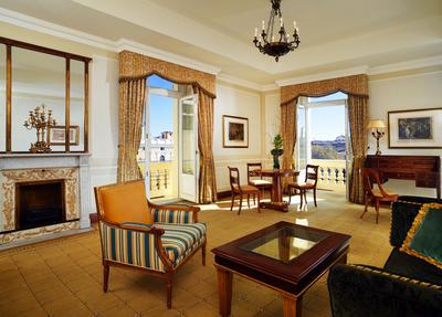 Grand Deluxe Suite