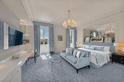 Imperial Room King