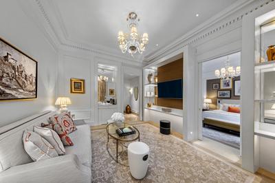 St. Regis Suite