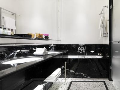 3-Bedroom Bottega Veneta Suite