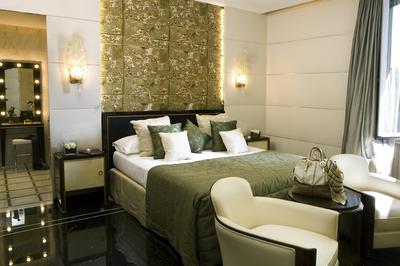 Regina Suite