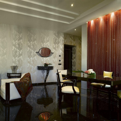 Regina Suite