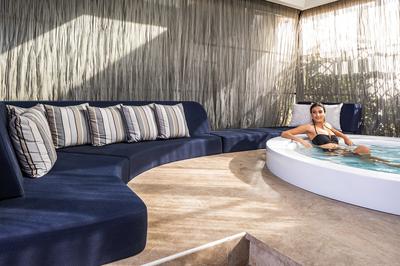 Roman Penthouse Luxury Apartment
