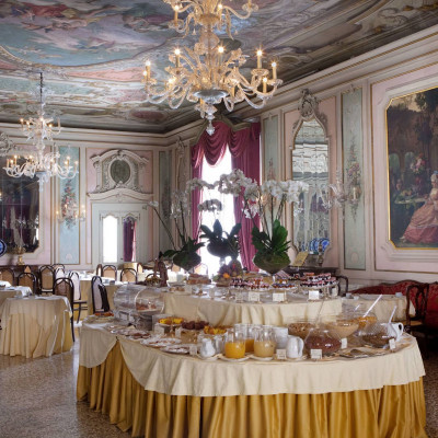 Baglioni Hotel Luna image