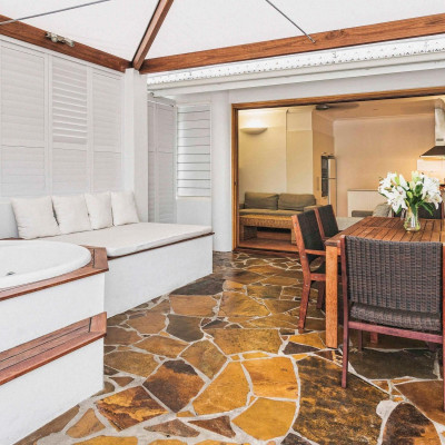 The Reef House Palm Cove image