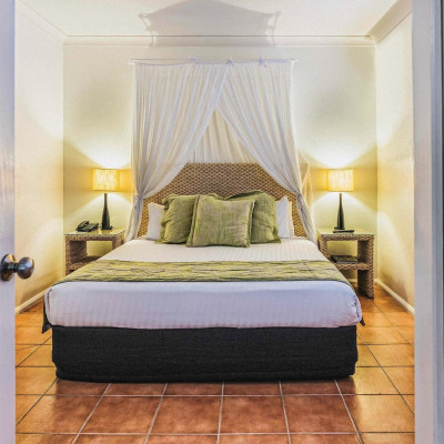 The Reef House Palm Cove image