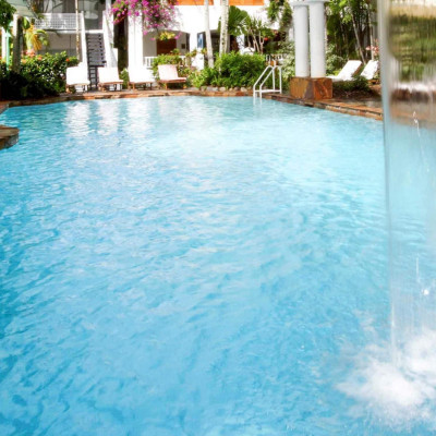 The Reef House Palm Cove image